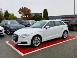 Blanc Utilisé 2020 Audi A3 Business Berline | 18 490 € (Super prix)