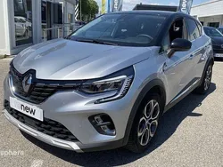Gris Utilisé 2023 Renault Captur Techno SUV | 20 999 € (Prix juste)