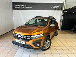 Orange Utilisé 2022 Dacia Sandero Comfort Citadine | 13 990 € (Prix juste)