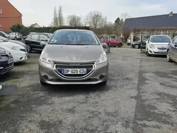 Utilisé 2015 Peugeot 208 Active Citadine | 8 390 € (Prix juste)