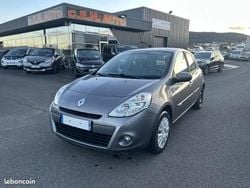 Gris Utilisé 2010 Renault Clio III Expression Berline | 7 990 € (Prix assez cher)
