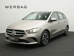Argent Utilisé 2020 Mercedes B180 Monospace | 25 117 € (Prix juste)