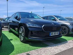 Noir Nouvelle 2025 Skoda Superb Break | 45 990 € (Prix cher)