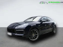 Utilisé 2021 Porsche Cayenne Turbo E-Hybrid SUV | 144 500 € (Prix cher)