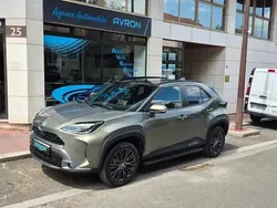 Gris Utilisé 2023 Toyota Yaris Cross SUV | 28 490 € (Prix assez cher)