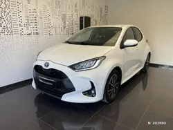 Blanc Utilisé 2023 Toyota Yaris Hybrid Design | 20 990 € (Super prix)