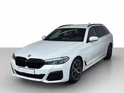 Blanc Utilisé 2022 BMW 530 M Sport Break | 50 990 € (Prix juste)