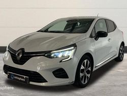 Blanc Utilisé 2023 Renault Clio V Evolution Berline | 15 299 € (Prix juste)