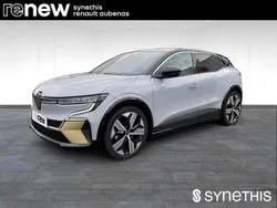 Gris Utilisé 2023 Renault Mégane Iconic Berline | 27 990 € (Prix juste)