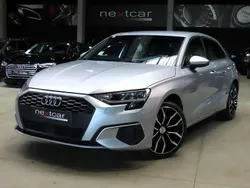 Argent Utilisé 2021 Audi A3 Sportback Advanced Berline | 20 290 € (Prix juste)