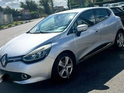 Gris Utilisé 2014 Renault Clio IV Dynamique Citadine | 7 990 € (Prix juste)