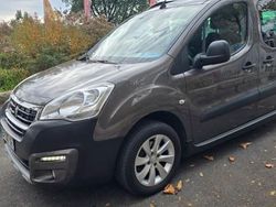 Utilisé 2018 Peugeot Partner Tepee Monospace | 5 990 € (Prix juste)