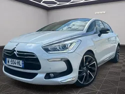 Blanc Utilisé 2013 Citroën DS5 Sport Chic Citadine | 11 999 € (Prix juste)