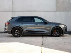 Gris Utilisé 2021 Audi e-tron Sport SUV | 44 900 € (Prix assez cher)
