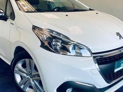 Utilisé 2019 Peugeot 208 Signature Sky Citadine | 9 990 € (Prix juste)