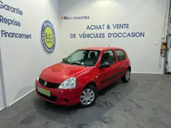 Rouge Utilisé 2012 Renault Clio II Authentique Citadine | 5 290 € (Prix juste)