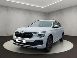 Blanc Nouvelle 2025 Skoda Kamiq Tour SUV | 32 150 € (Prix assez cher)