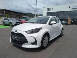 Utilisé 2023 Toyota Yaris Hybrid Berline | 17 990 € (Bon prix)