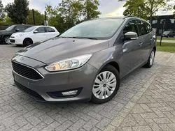Gris Utilisé 2015 Ford Focus Business Edition Break | 6 480 € (Super prix)