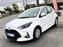 Noir Occasion 2023 Toyota Yaris Hybrid Berline | 17 990 € (Bon prix)