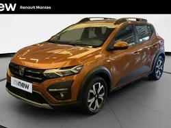 Orange Utilisé 2022 Dacia Sandero Comfort Citadine | 14 280 € (Prix juste)