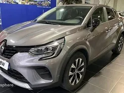Gris cassiopee Utilisé 2024 Renault Captur Evolution SUV | 17 499 € (Bon prix)