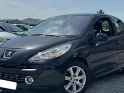 Utilisé 2008 Peugeot 207 Premium Citadine | 3 490 € (Prix juste)