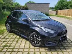 Utilisé 2024 Toyota Yaris Design Berline | 23 500 € (Prix juste)