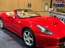 Utilisé 2010 Ferrari California Cabriolet | 99 000 € (Bon prix)