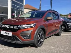 Blanc Utilisé 2024 Dacia Jogger Extreme Break | 22 499 € (Prix juste)