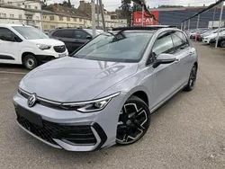 Gris Nouvelle 2025 VW Golf VIII R-line Berline | 36 990 € (Prix juste)