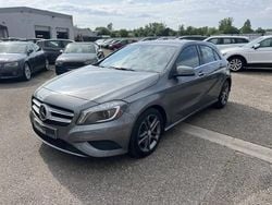 Gris Occasion 2014 Mercedes A200 Berline | 12 990 € (Prix juste)