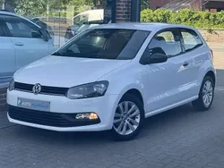 Gris Utilisé 2015 VW Polo Comfortline Berline | 7 950 € (Prix juste)