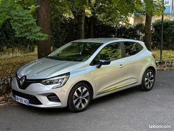 Gris Utilisé 2023 Renault Clio V Evolution Berline | 14 450 € (Prix juste)