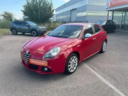 Rouge Utilisé 2014 Alfa Romeo Giulietta Exclusive Citadine | 9 490 € (Prix juste)