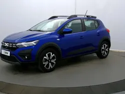Bleu Utilisé 2024 Dacia Sandero Expression Citadine | 16 499 € (Prix juste)