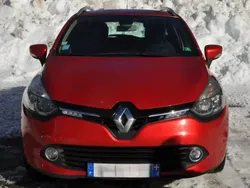 Rouge Utilisé 2014 Renault Clio GrandTour Intens Break | 5 800 € (Prix juste)