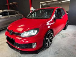Rouge Utilisé 2009 VW Golf VI GTI Citadine | 15 900 € (Prix assez cher)