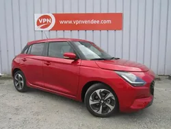 Rouge Nouvelle 2025 Suzuki Swift Berline | 19 990 € (Prix juste)