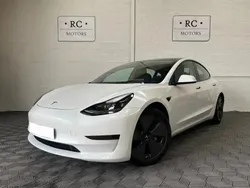 Blanc Utilisé 2022 Tesla Model 3 Standard Range Plus Berline | 27 485 € (Bon prix)