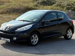 Noir Utilisé 2009 Peugeot 207 Citadine | 4 000 € (Prix juste)