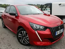 Utilisé 2023 Peugeot 208 Allure Citadine | 17 800 € (Prix juste)