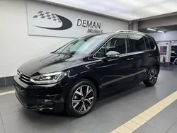Noir Utilisé 2025 VW Touran Highline Monospace | 40 500 € (Prix assez cher)