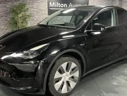 Noir Utilisé 2022 Tesla Model Y Standard Range SUV | 29 990 € (Prix juste)
