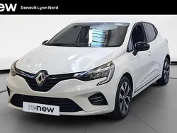 Blanc Utilisé 2023 Renault Clio Evolution Van | 15 990 €