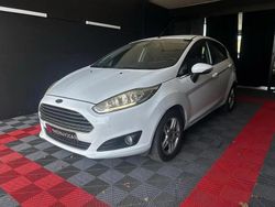 Blanc Utilisé 2014 Ford Fiesta Titanium Citadine | 6 490 €