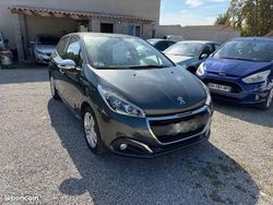 Gris Utilisé 2017 Peugeot 208 Citadine | 5 990 € (Prix juste)