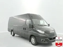 Noir Utilisé 2022 Iveco Daily Van | 51 652 €
