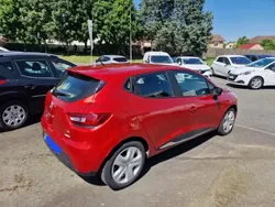 Rouge Utilisé 2016 Renault Clio IV Zen Berline | 9 980 € (Prix juste)