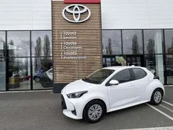 Utilisé 2024 Toyota Yaris Hybrid Berline | 20 780 € (Prix juste)